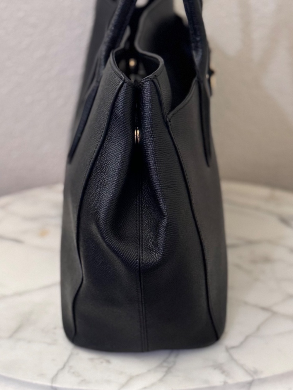 Coach Black Bailey Caryall Tote,Gold pin mount logo, star charm,adjustable sides - Picture 8 of 10